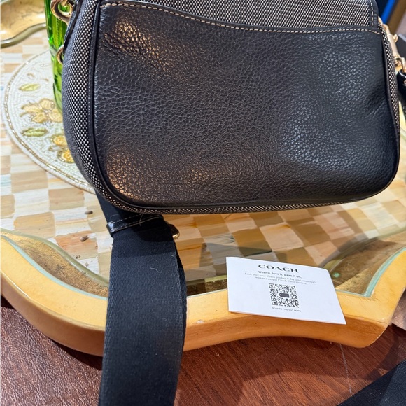 Coach Black and Gold jacquard fabric pebbled leather  trim  crossbody bag - Picture 4 of 4